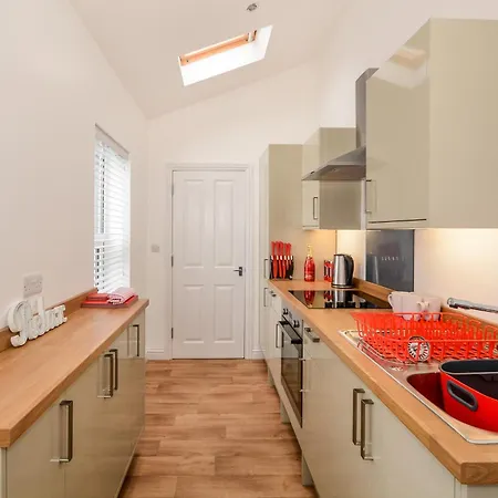 Henry Court 3 דירה *